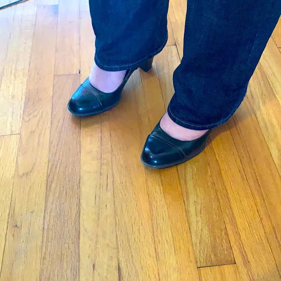 Questa Mary Jane Pumps | Chocolate - Picture 8 of 10